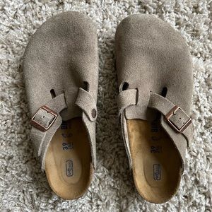 Birkenstock Boston Clogs - Taupe size 39